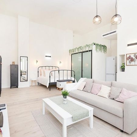 Bhost - Loft El Angel Lägenhet Málaga Exteriör bild