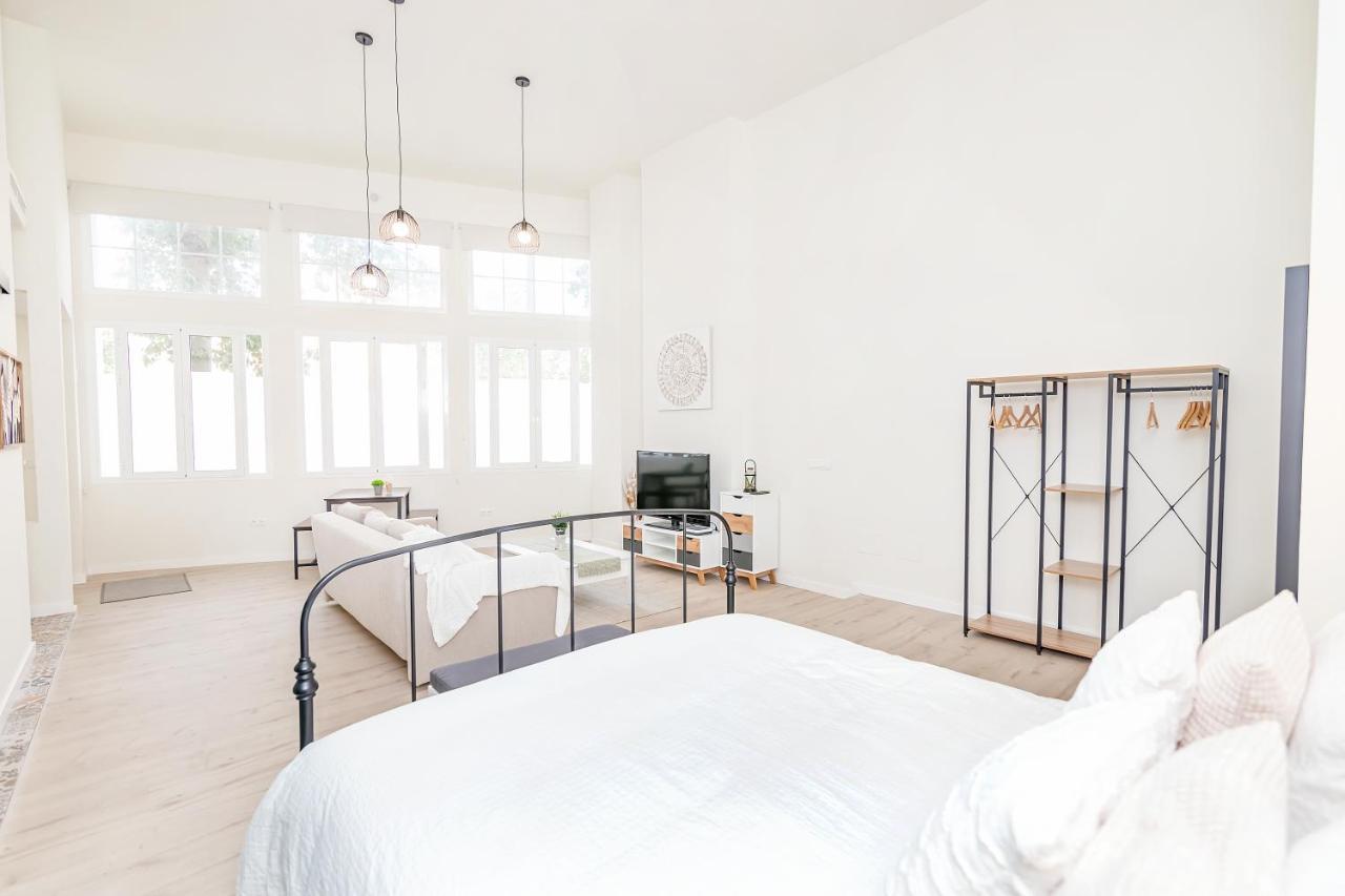 Bhost - Loft El Angel Lägenhet Málaga Exteriör bild