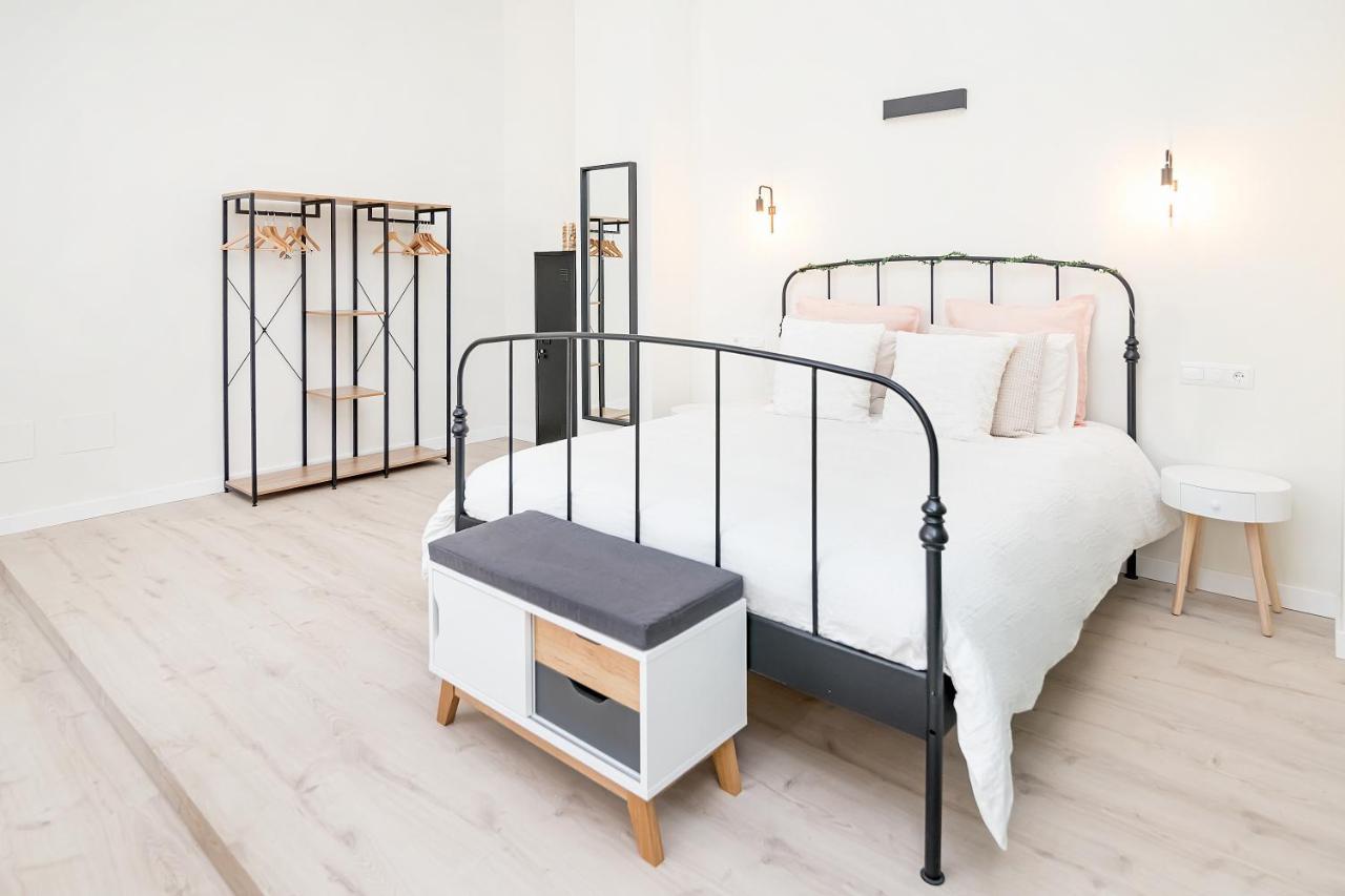 Bhost - Loft El Angel Lägenhet Málaga Exteriör bild